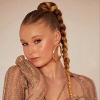 Таня Меженцева